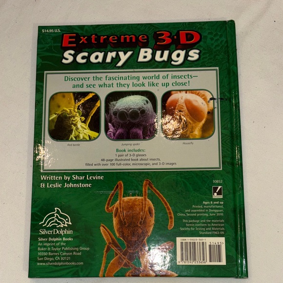 Solar System and 3D Scary Bugs Book Set - Picture 5 of 5